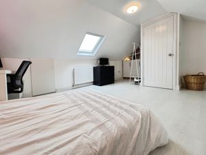 Loft Room- click for photo gallery